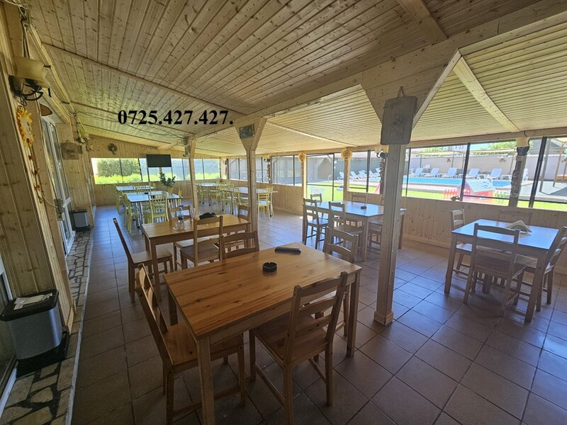 Dunavatu de Jos, vanzare pensiunea Solinia+restaurant+piscina+debarcader.